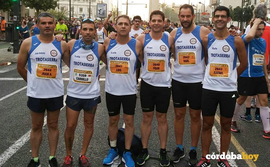 Miembros del club de atletismo Trotasierra