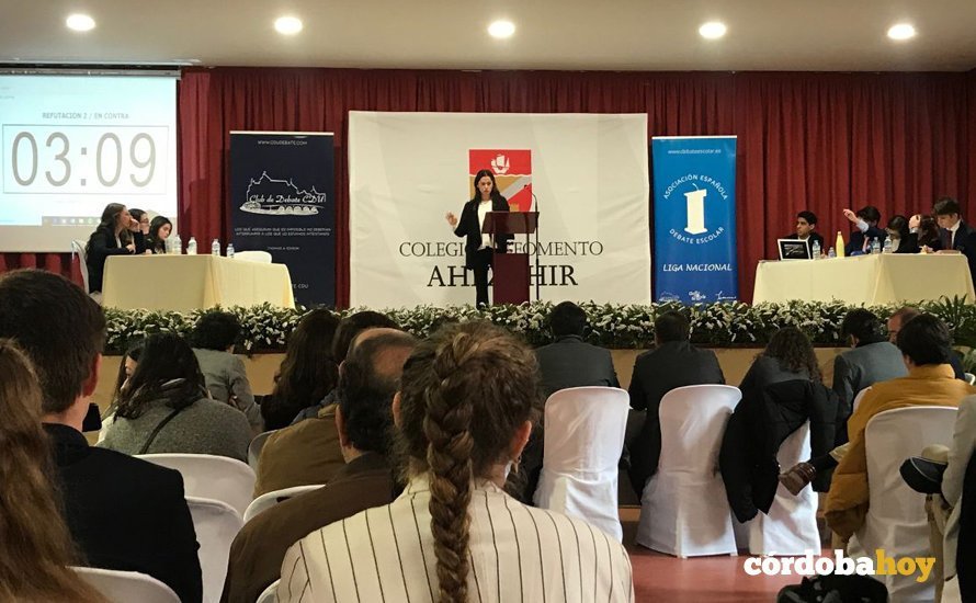 Uno de los momentos del VII Torneo de Debate Escolar CDU