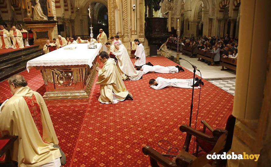 Ordenaniento de diáconos en la Mezquita-Catedral