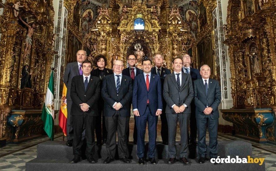 Reunión del presidente de la Junta con las ocho agrupaciones de confradías