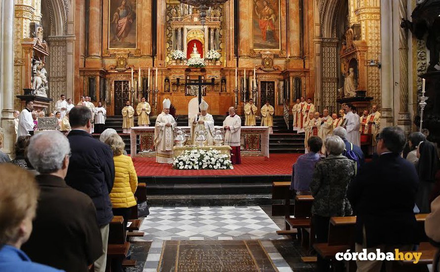 Misa crismal del obispo