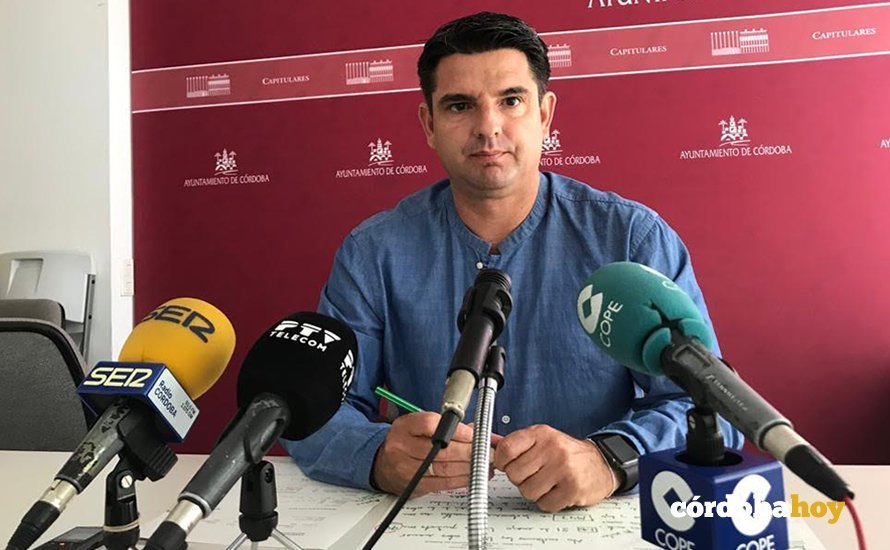 El portavoz de IU en el Ayuntamiento, Pedro García
