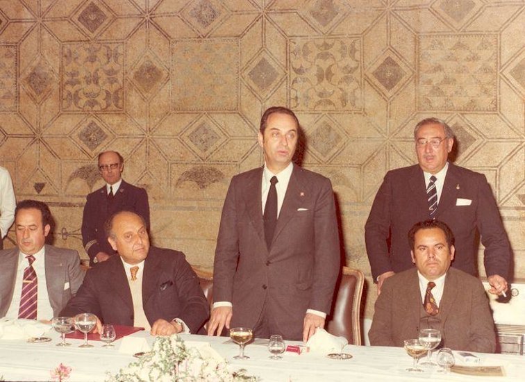 Visita de la delegación de Cairuán en 1975