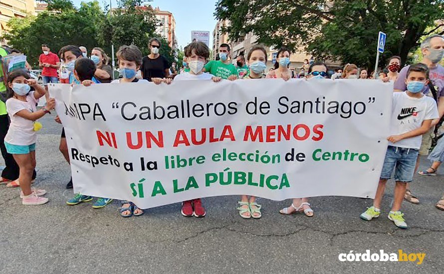 Movilización en defensa de la educación pública 3