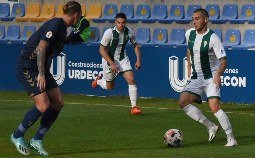 Un lance del UCAM Murcia y Córdoba CF