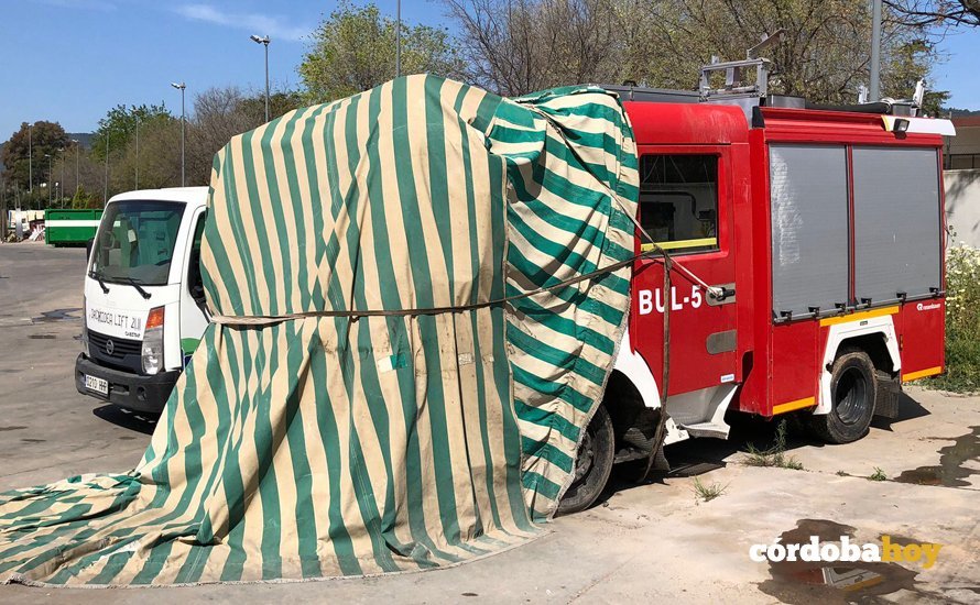 Vehículo de los bomberos en el taller desde hace tres años