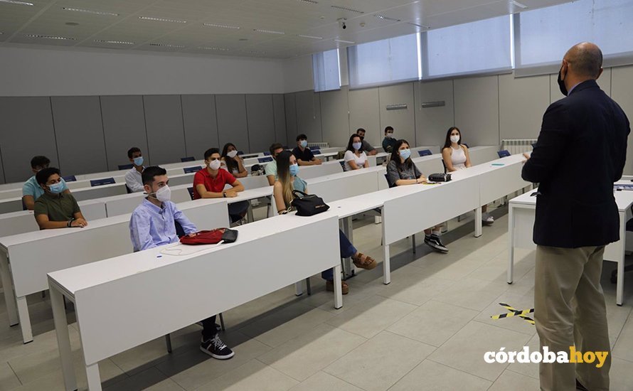 Clases presenciales en la Universidad Loyola Andalucía