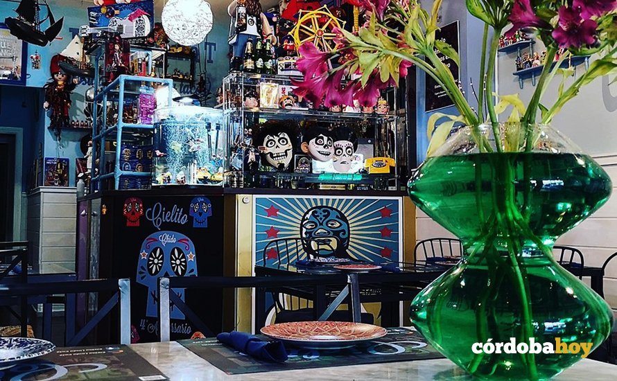 Salón del Cielito Lindo Café