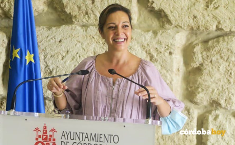 Isabel Ambrosio, portavoz del PSOE en el Ayuntamiento de Córdoba