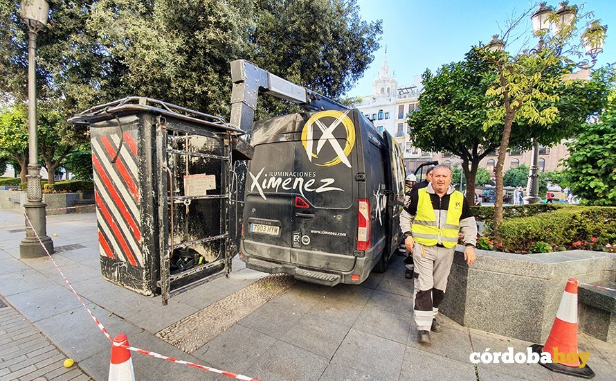 Montaje de la Navidad 2021-2022 en Córdoba