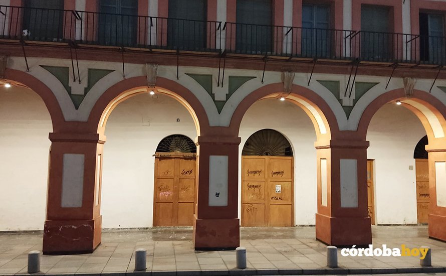 La nueva luminaria de La Corredera encedndidas esta noche