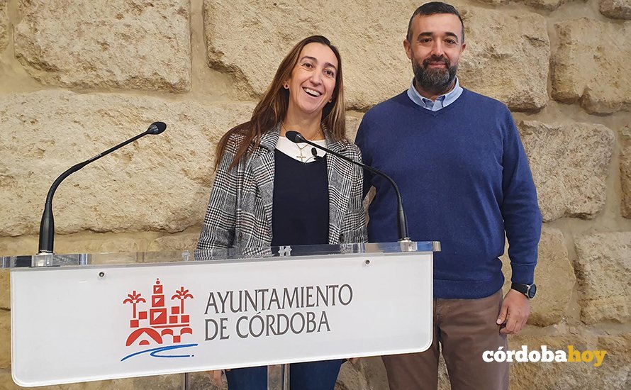 Paula Badanelli y Rafael Saco, del Grupo Municipal de Vox en el Ayuntamiento de Córdoba