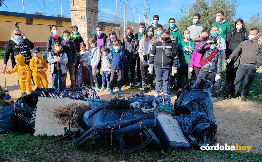 Limpieza de residuos en La Palomera