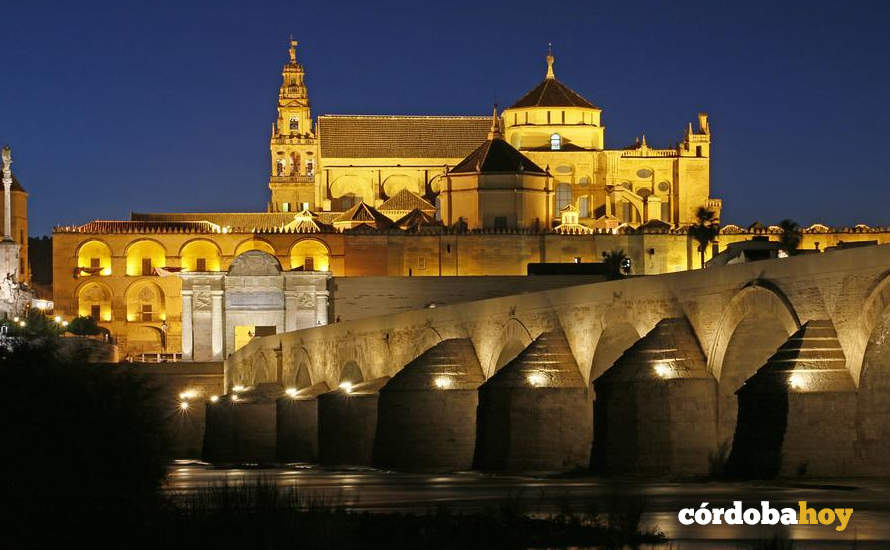 La Mezquita-Catedral, el Puente Romano y la Puerta del Puente