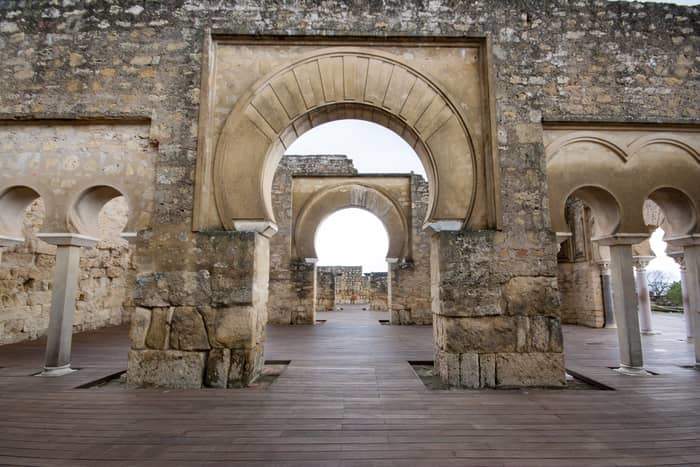 Qué ver en Córdoba: 5 lugares imprescindibles que no te puedes perder - Medina-Azahara