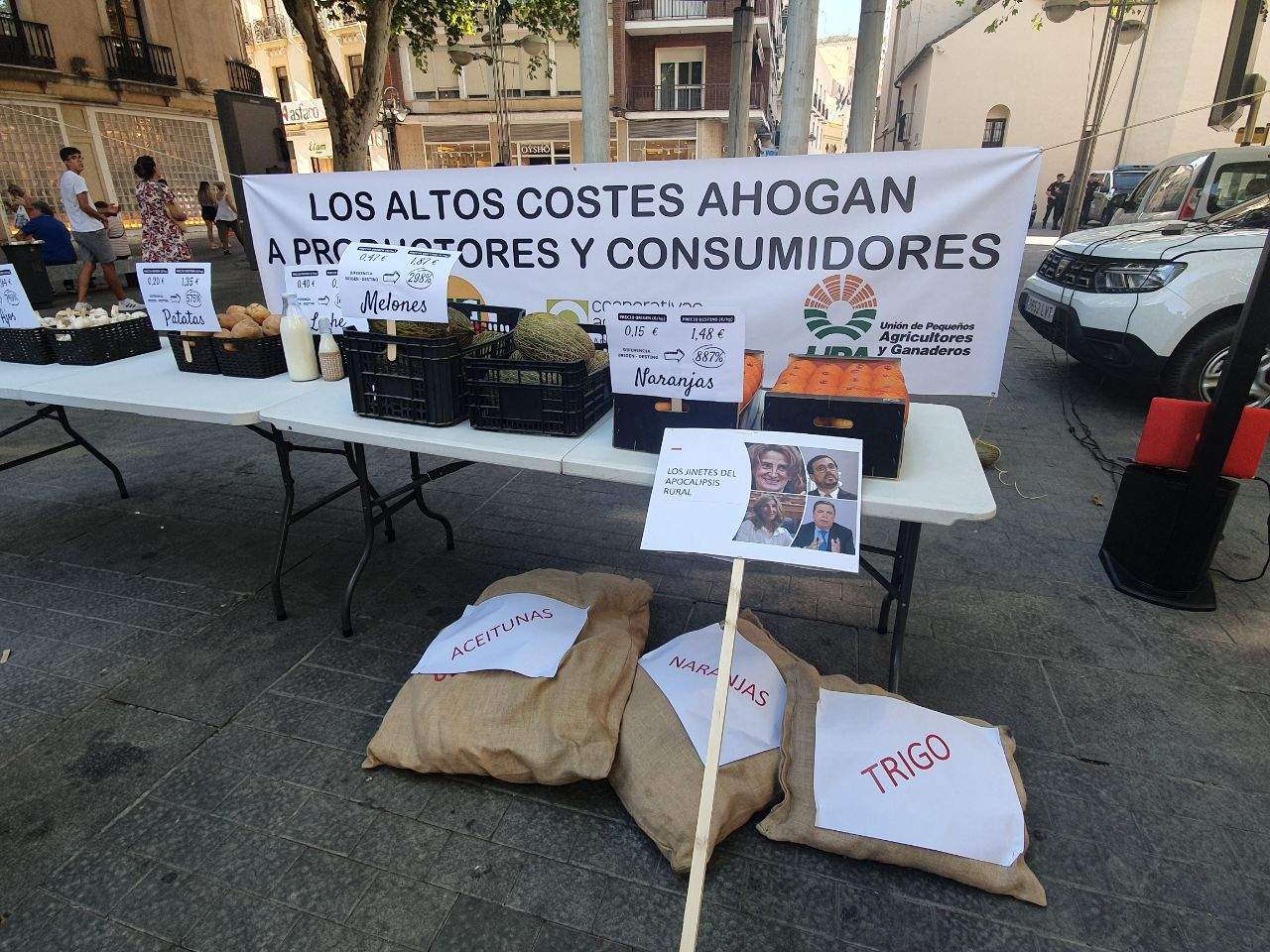 Protesta en Córdoba por la situación del mundo agroganadero