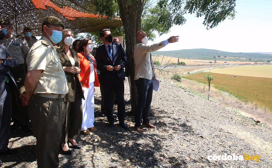 Visita de las autoridades en 2021 a los terrenos de La Rinconada FOTO RAFA MELLADO SENIOR