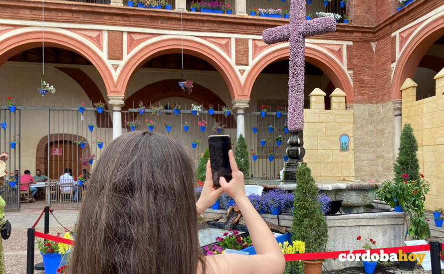 Cruz de la hermandad del Huerto, ganadora de la modalidad Casco Histórico 2023
