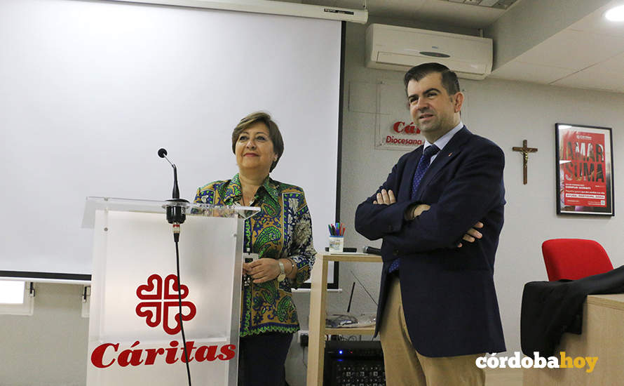 Laly Ramírez y Salvador Ruiz, de Cáritas Diocesana