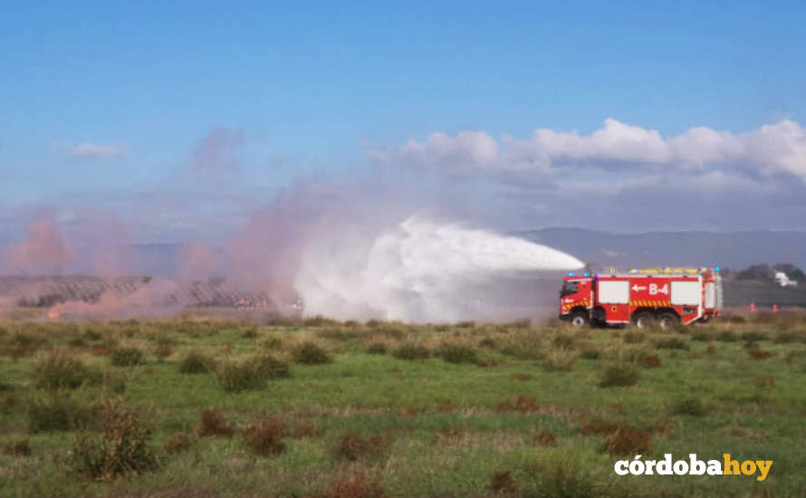 Simulacro de accidente aéreo en el Aeropuerto de Córdoba