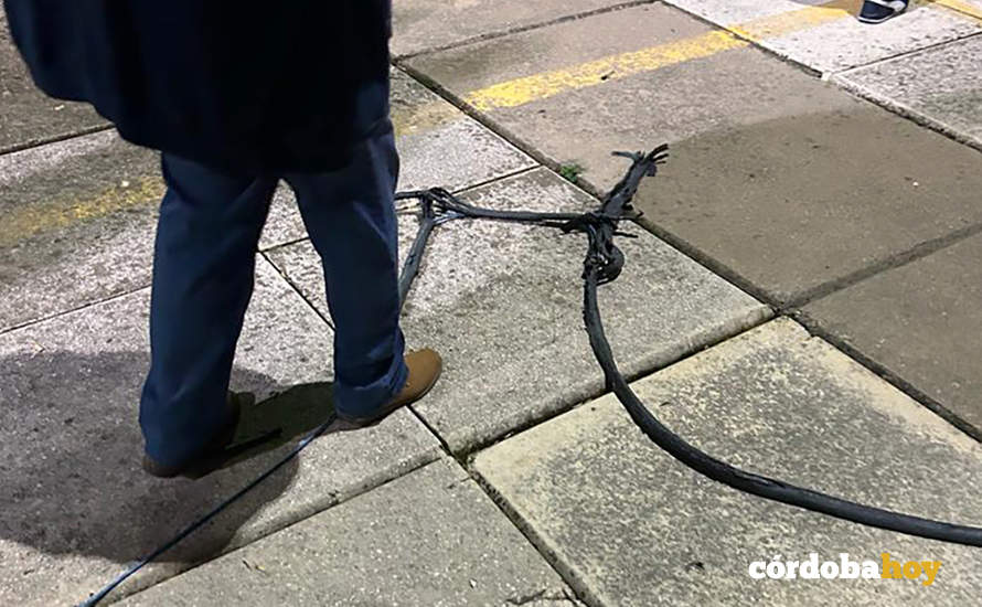 Cableado en el suelo de la Tribuna de El Arcángel