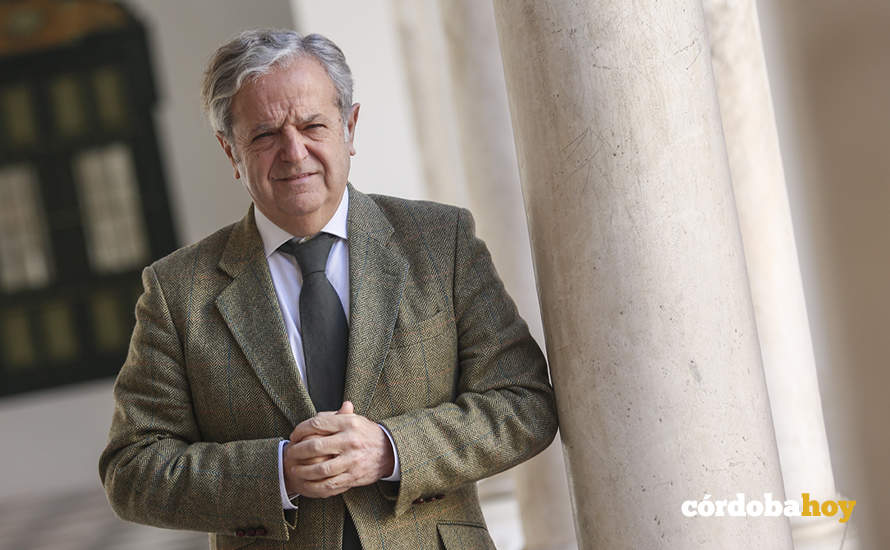 Salvador Fuentes posa para Córdoba Hoy