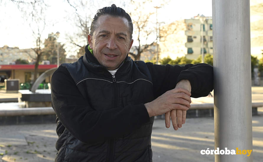 Juan Manuel Toledo posa para Córdoba Hoy FOTO JM AYALA