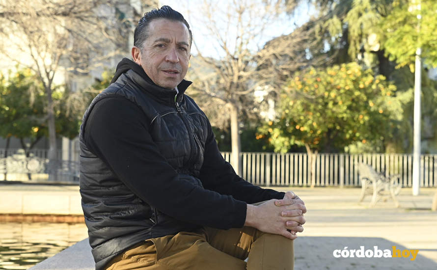 Juan Manuel Toledo posa para Córdoba Hoy FOTO JM AYALA