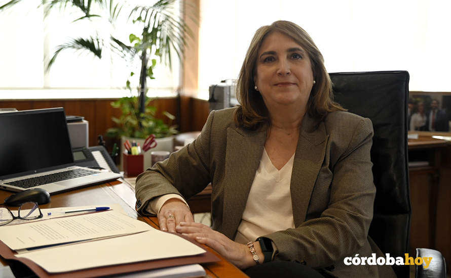 Ana López posa para Córdoba Hoy FOTO JM AYALA