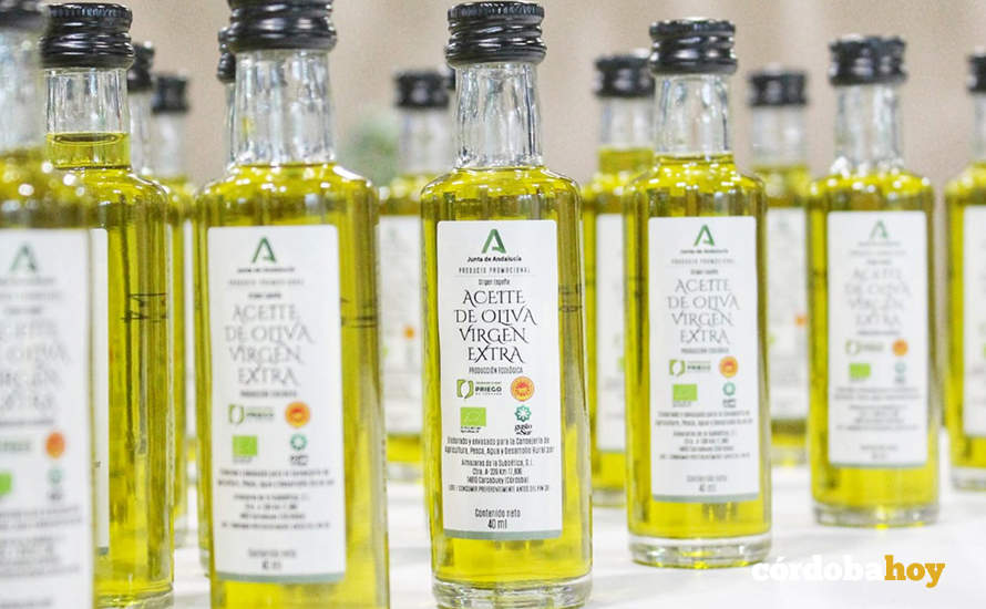 Aceite de oliva virgen extra ecológico producido en Priego de Córdoba