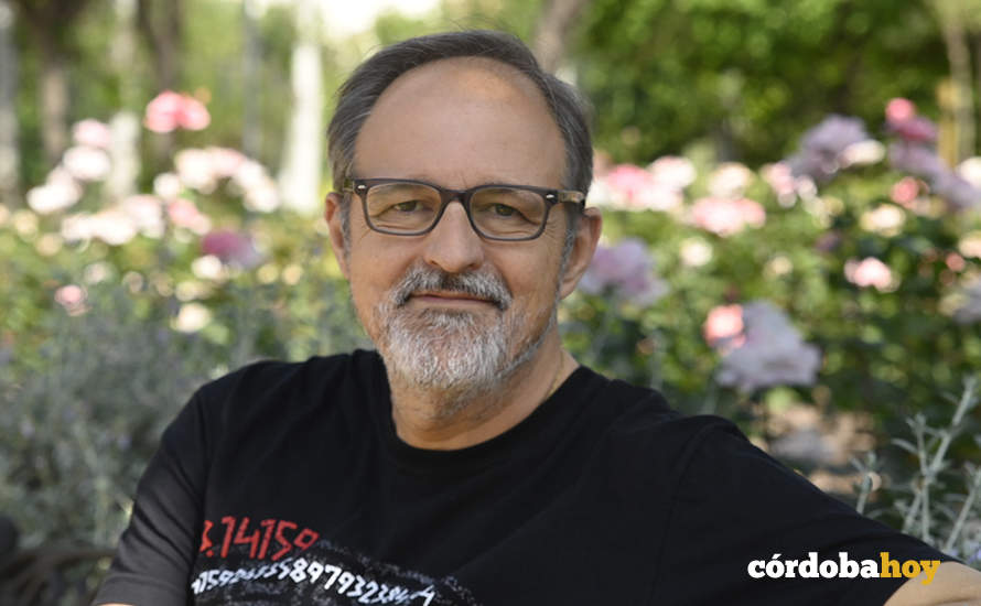 Guillermo López Lluch posa para Córdoba Hoy FOTO JM AYALA