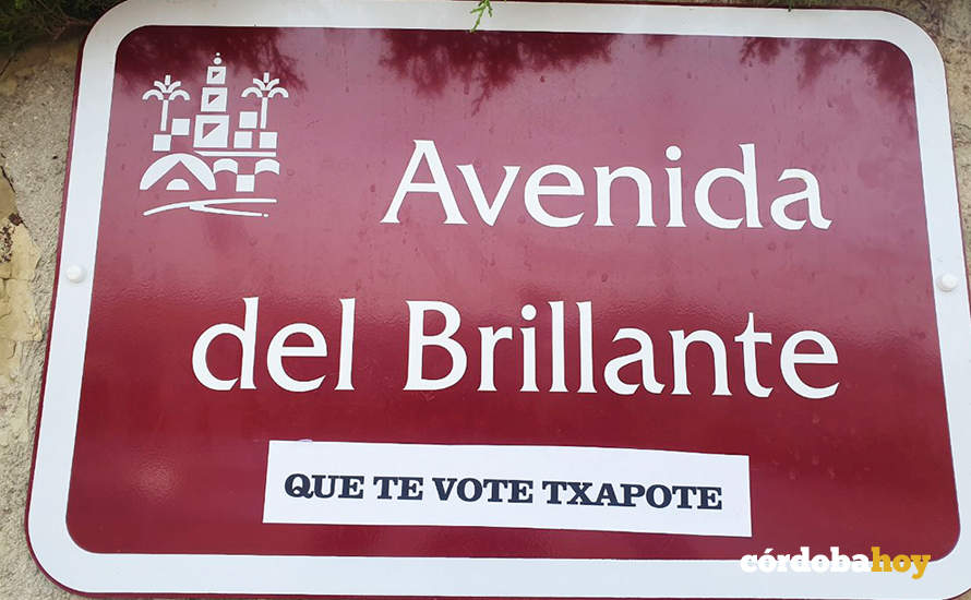 Placa de la Avenida de El Brillante