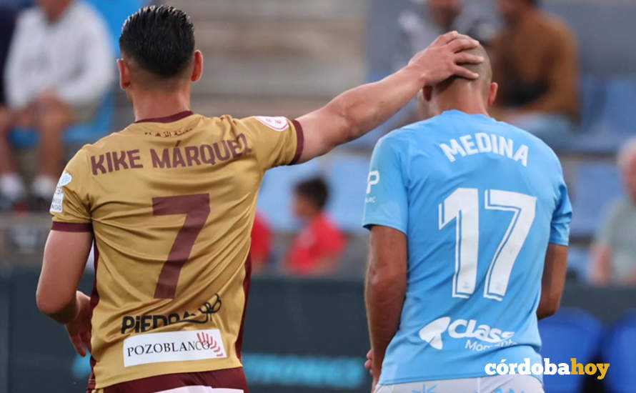 Un momento de complicidad en el partido FOTO CCF