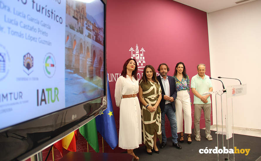 Presentación del estudio turístico realizado por la UCO