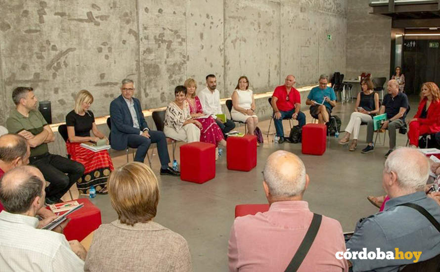 Encuentro de la Confederación Estatal de Asociaciones Vecinales y la ministra de Vivienda y Agenda Urbana, Isabel Rodríguez FOTO AL-ZAHARA