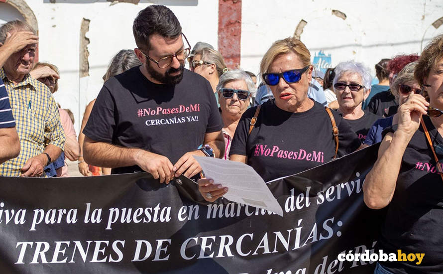 Concentración de #Nopasesdemí en el Carpio FOTO #NOPASESDEMÍ 