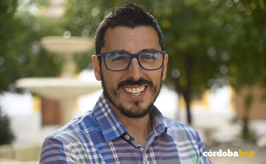 José Luis Manta posa para Córdoba Hoy FOTO JM AYALA