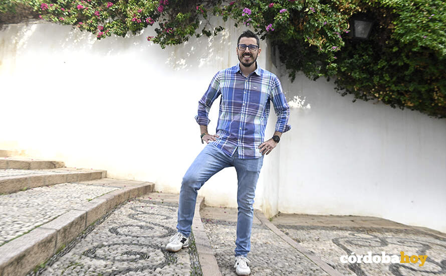 José Luis Manta posa para Córdoba Hoy FOTO JM AYALA