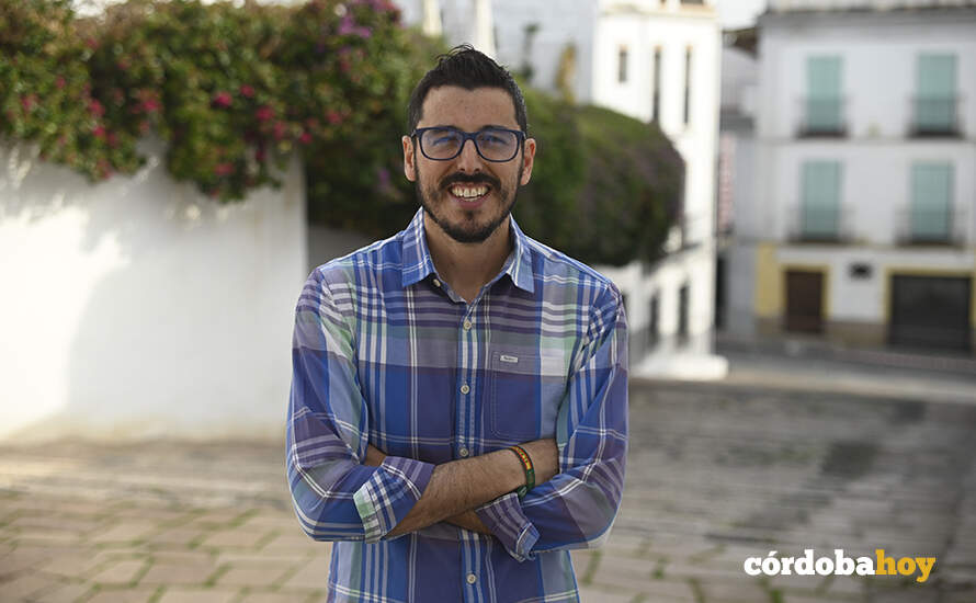 José Luis Manta posa para Córdoba Hoy FOTO JM AYALA