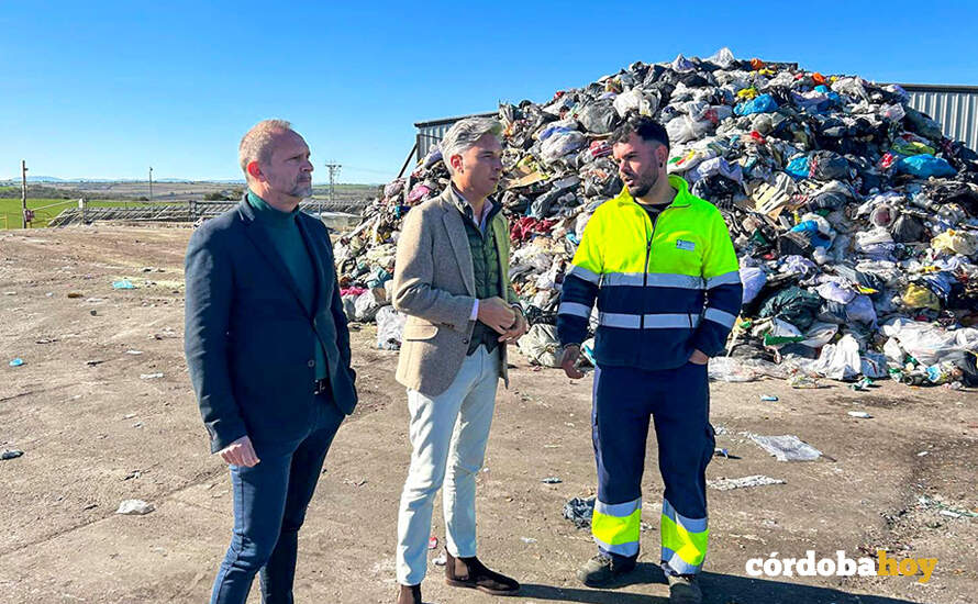 Visita de Andrés Lorite a la planta de Epremasa de Dos Torres FOTO DIPUTACIÓN