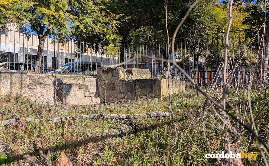 Estado actual de la alberca hispanomusulmana del Parque Nobel de la Paz Wangari Maathai FOTO HACEMOS CÓRDOBA