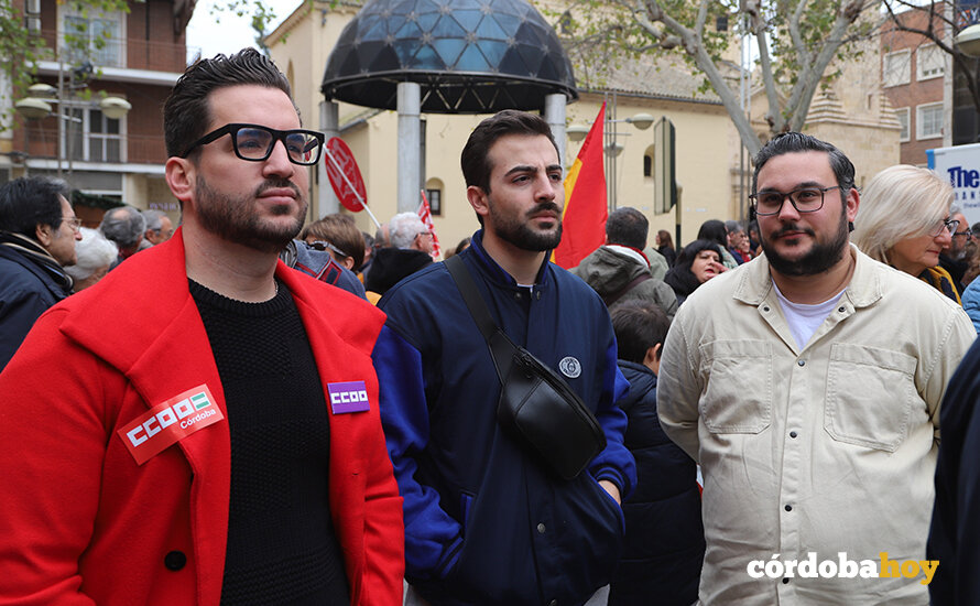Concentración de CCOO y UGT en Gran Capitán contra el bloqueo de medidas sociales FOTO PODEMOS