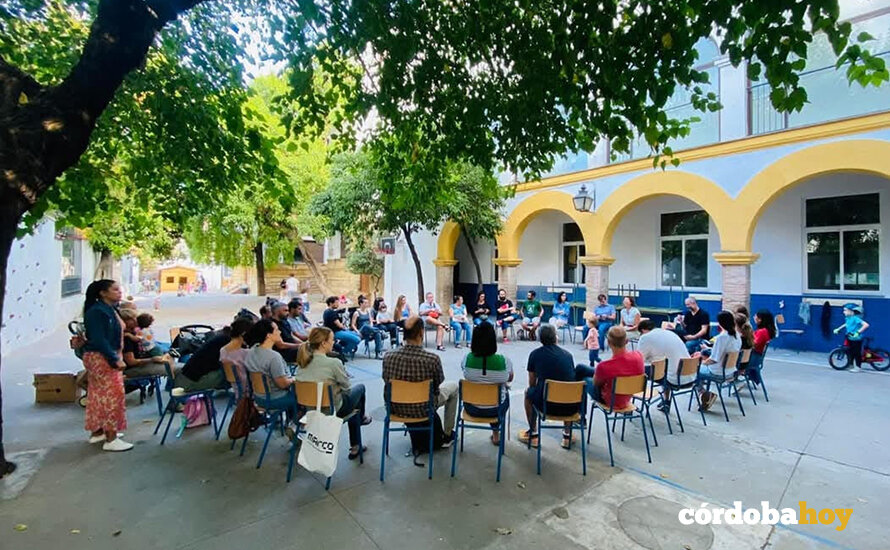 Una de las reuniones de la AFA del IES López Diéguez de la capital cordobesa