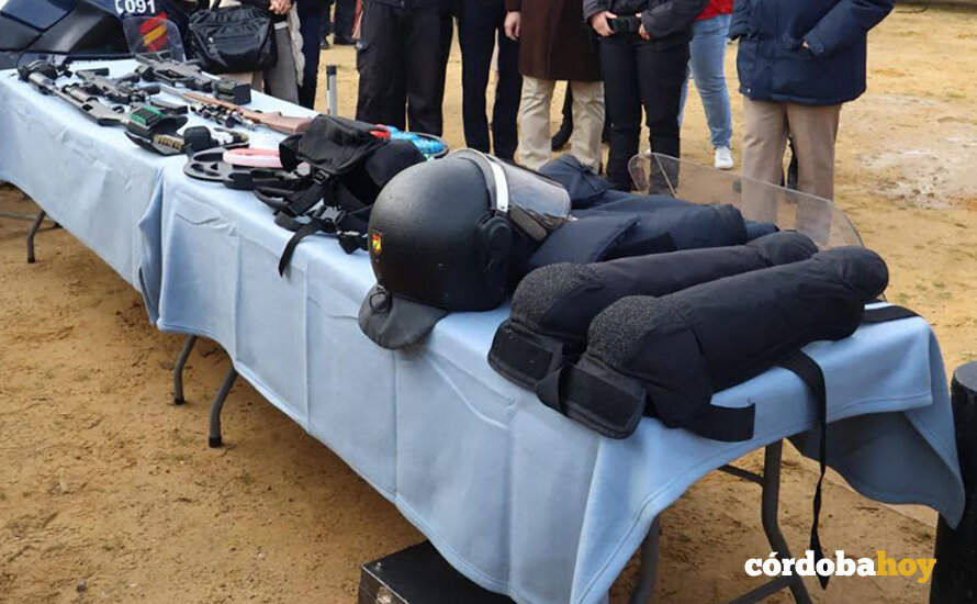 Participantes y medios materiales desplegados en el macrosimulacro de Juanma explosión de gas en la Feria FOTO AYUNTAMIENTO DE CÓRDOBA
