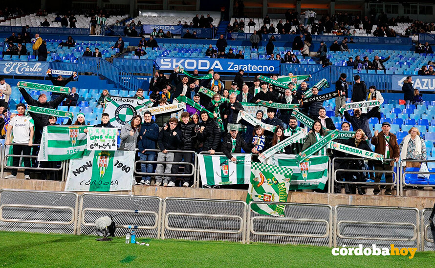 Aficionados blanquiverdes desplazados a Zaragoza FOTO CCF
