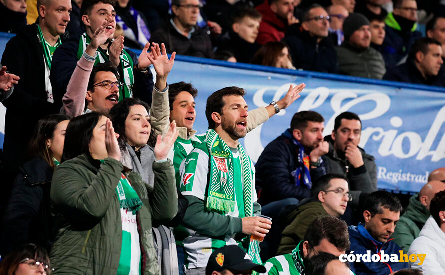 Aficionados blanquiverdes desplazados a Zaragoza FOTO CCF