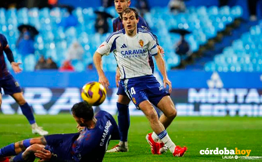 Un momento del partido entre el Real Zaragoza y el Córdoba CF FOTO LALIGA HYPERMOTION