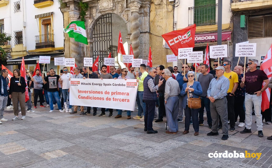 Protestas de trabajadores de Hitachi Energy de Córdoba en abril pasado, en una imagen de archivo