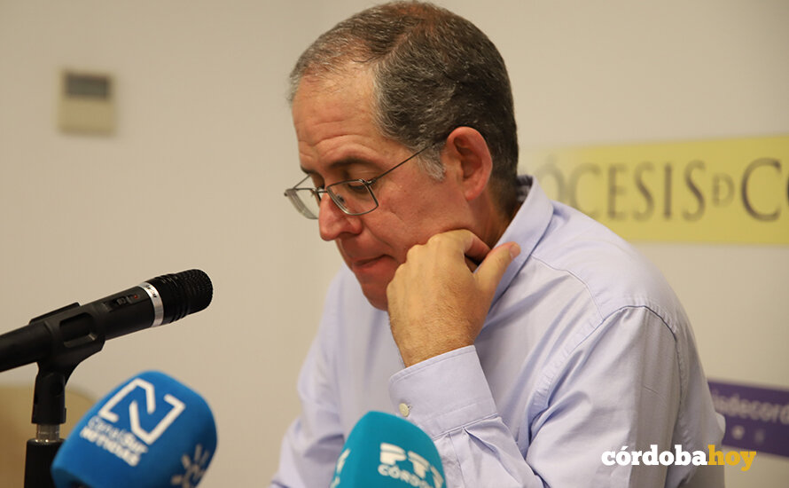 El director en Córdoba de Cáritas Diocesana, Darío Reina, en la presentación de la memoria de actividades 2024 de Cáritas Diocesana de Córdoba FOTO CÁRITAS
