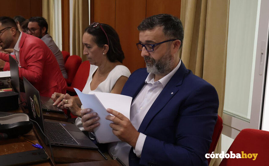 La bancada de Vox en el Pleno ordinario de julio FOTO RAFA MELLADO SENIOR